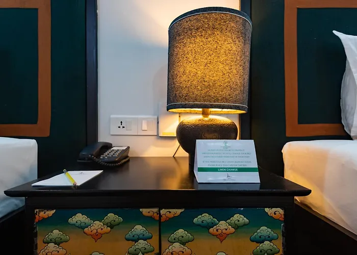 Hotel Lo Mustang 4*