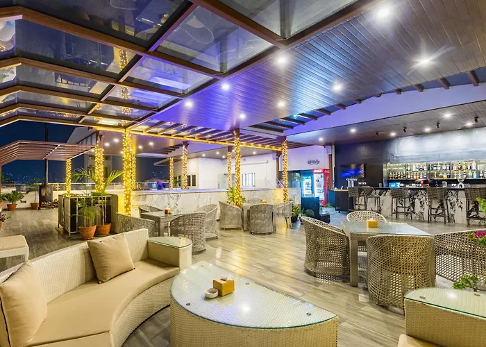 Lo Mustang Hotel 4*