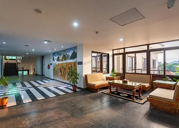 Hotel Lo Mustang 4*