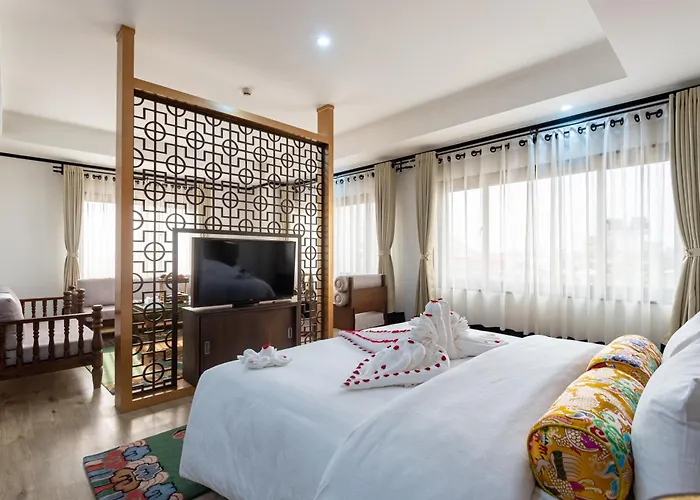 Lo Mustang Hotel