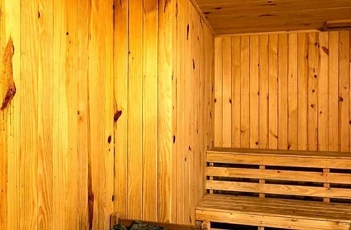 Lo Mustang Hotel 4*
