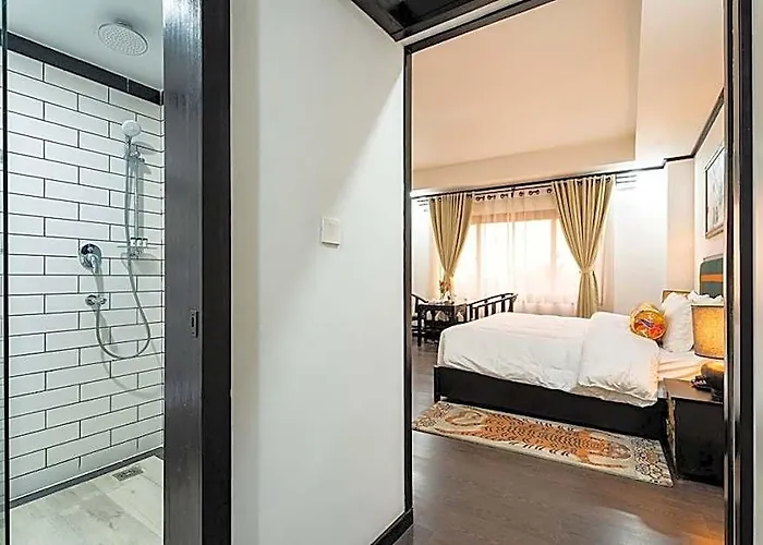 Hotel Lo Mustang 4*